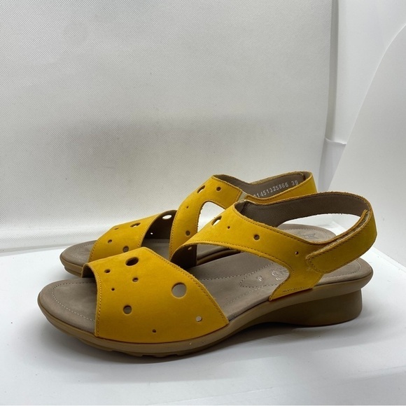Mephisto Phiby Perf Strappy Slingback Sandal Sz 39 Yellow Leather - Picture 3 of 5